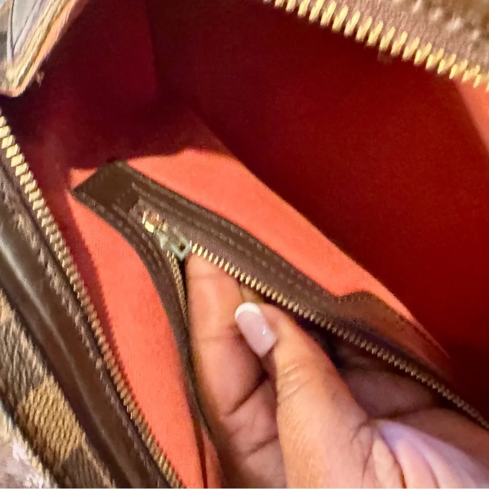 Louis Vuitton Chelsea tote bag with dust bag - Picture 8 of 14